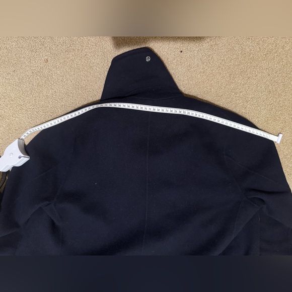 Vince Jacket - Picture 9 of 11